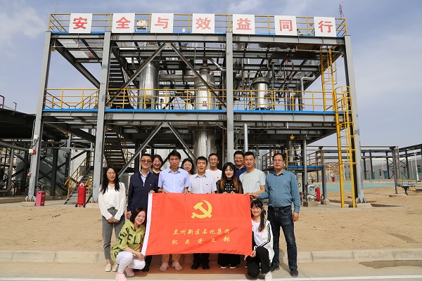 “党建引领聚协力·政企共建促生长” ——石投集团机关党支部与新区组织部党支部联合开展主题党日活动 - 申博官网要闻 - 新闻动态