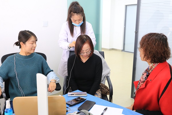 义诊服务在身边 康健体检暖人心 - 申博官网要闻 - 新闻动态