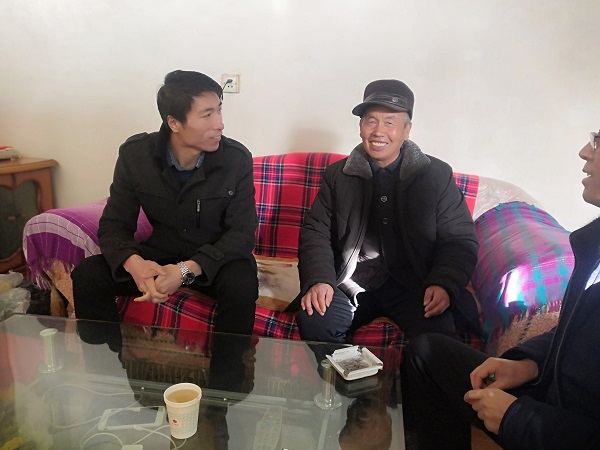 集团开展春节帮扶慰问送温暖活动 - 申博官网要闻 - 新闻动态