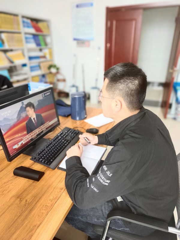 人资公司：喜迎建团百年 致敬峥嵘岁月--人资培训公司党支部组织团员青年寓目庆祝中国共产    主义青年团建设100周年电视直播 - 人力资源培训 - 营业板块