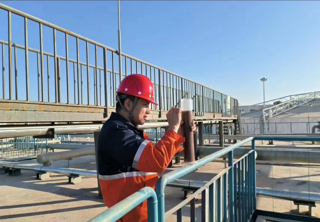 【弘扬企业文化 践行企业精神】第一篇：敢思敢担篇 ——苏建华：用敬业奉献诠释责任继续 - 党群事情 - 专题专栏